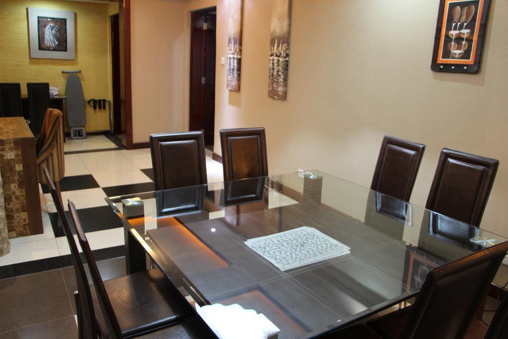 Clarence House Nairobi Apartment Ngoại thất bức ảnh